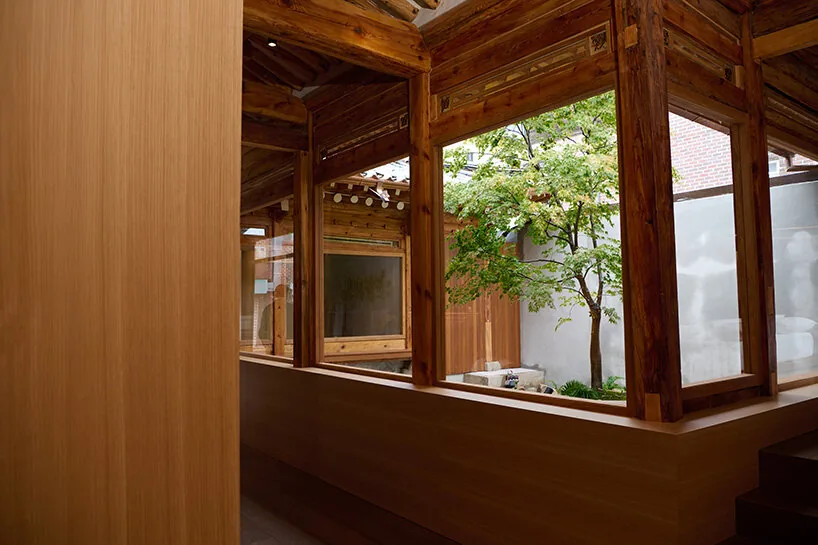 100 Yıllık Hanok'ta Modern Lüks: Seul'de Ev Konforu