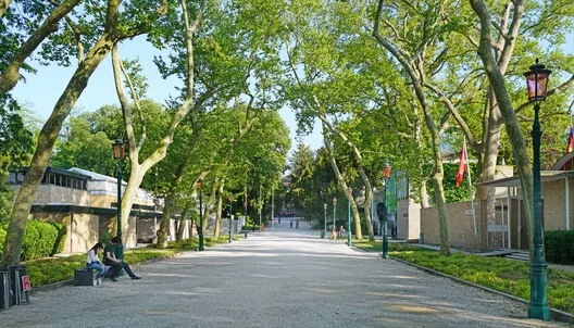 2027 Bienali'nde İsviçre: Suyu Hukuki Varlığa Dönüştüren Pavyon