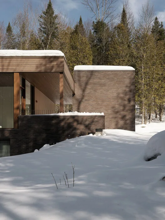 Breathe Lodge: Doğayla Nefes Alan Bir Mimari Kaçış