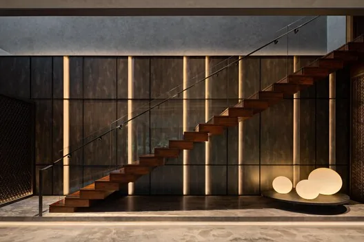 El House: Kuşakları Birleştiren Tasarım Vahası