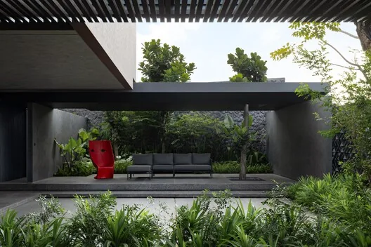 El House: Kuşakları Birleştiren Tasarım Vahası