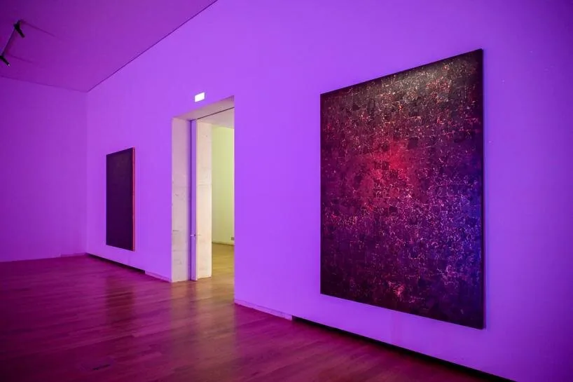 Jenny Holzer'in Dil Plastisitesi: Wrong Answers ve Grafik Tasarım
