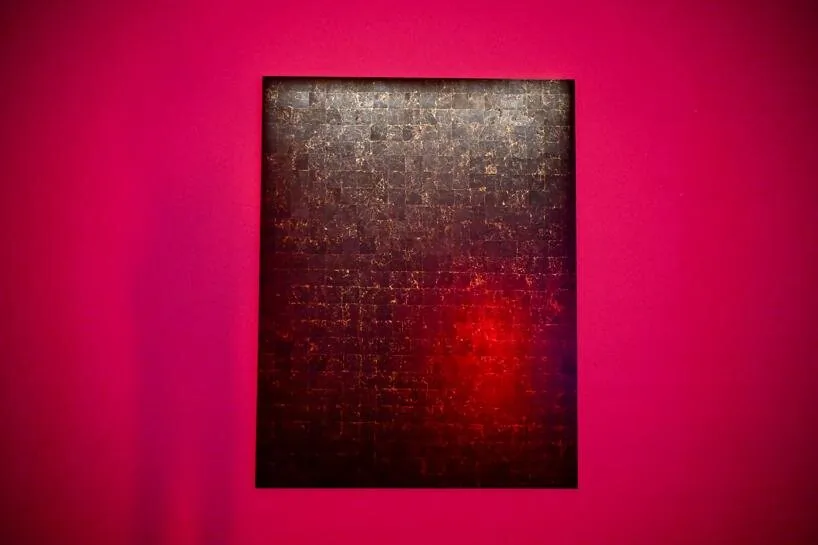 Jenny Holzer'in Dil Plastisitesi: Wrong Answers ve Grafik Tasarım
