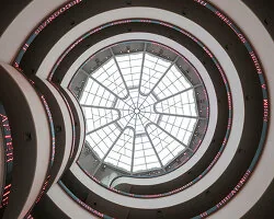 Jenny Holzer'in Dil Plastisitesi: Wrong Answers ve Grafik Tasarım