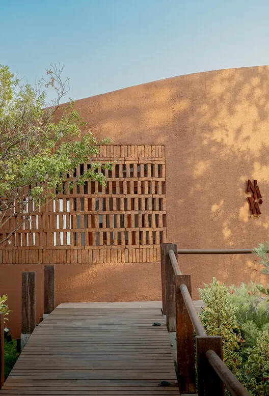 Aile Mirası Modern Tasarımla Buluşuyor: Naya Restaurant Ayutthaya
