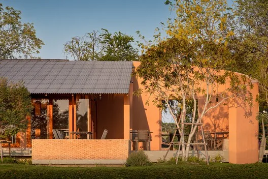 Aile Mirası Modern Tasarımla Buluşuyor: Naya Restaurant Ayutthaya