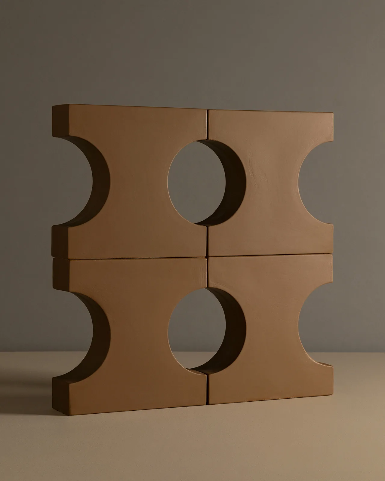 Not Tasarım Stüdyosu, Mutina’nın İki Boyutlu Karolarını Geometrik Tuğlalara Dönüştürüyor
