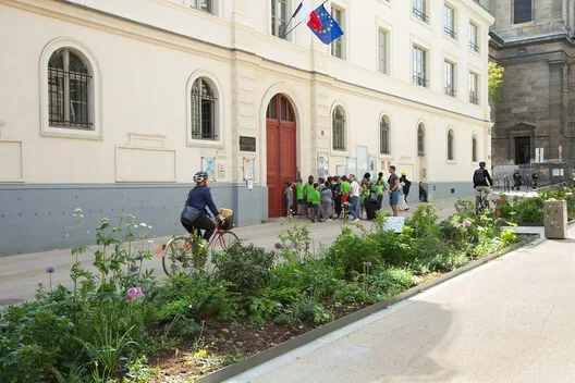 Paris Okulları: İklim Direnci ve Sosyal Adalet İçin Yaşayan Laboratuvar
