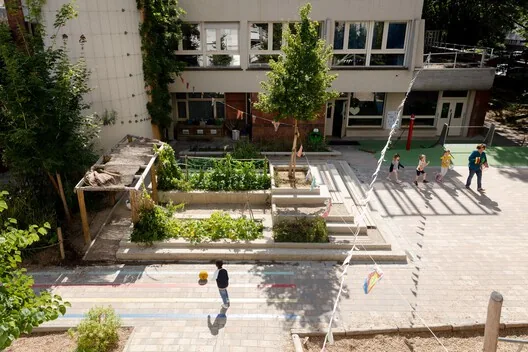 Paris Okulları: İklim Direnci ve Sosyal Adalet İçin Yaşayan Laboratuvar