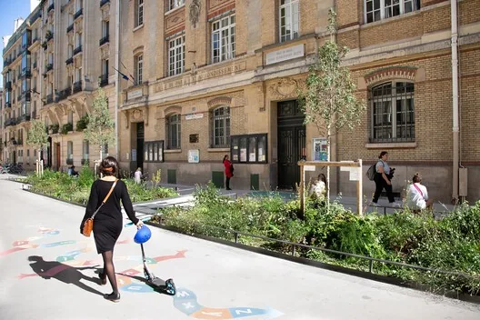 Paris Okulları: İklim Direnci ve Sosyal Adalet İçin Yaşayan Laboratuvar