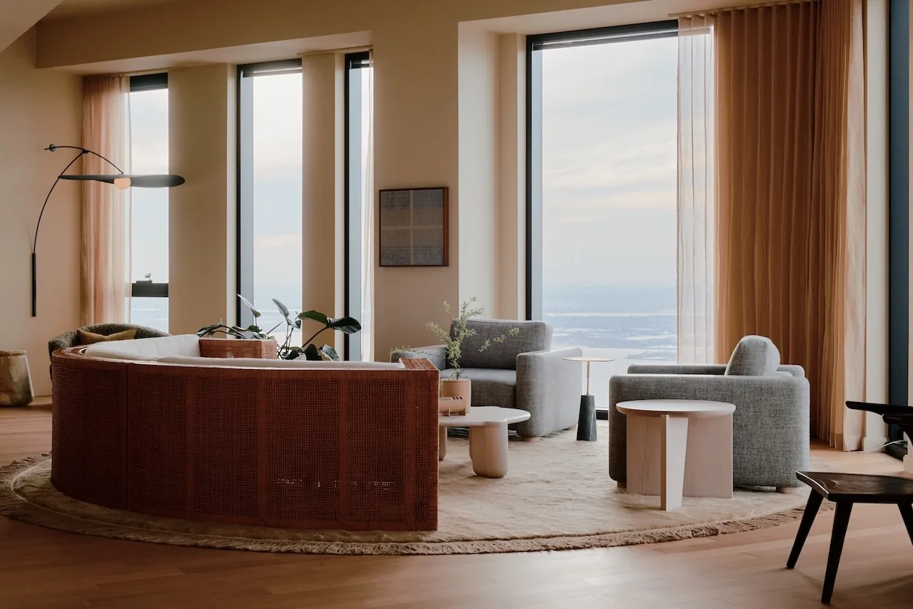 Radnor'un 10. Yılı: Brooklyn Kulesi'nde Galeri-Penthouse