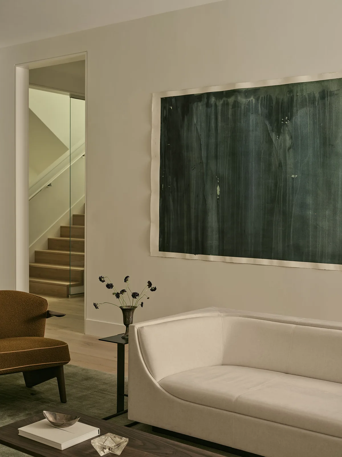 Sashya Thind’in Sıcak ve Dünyevi Modernist Evi
