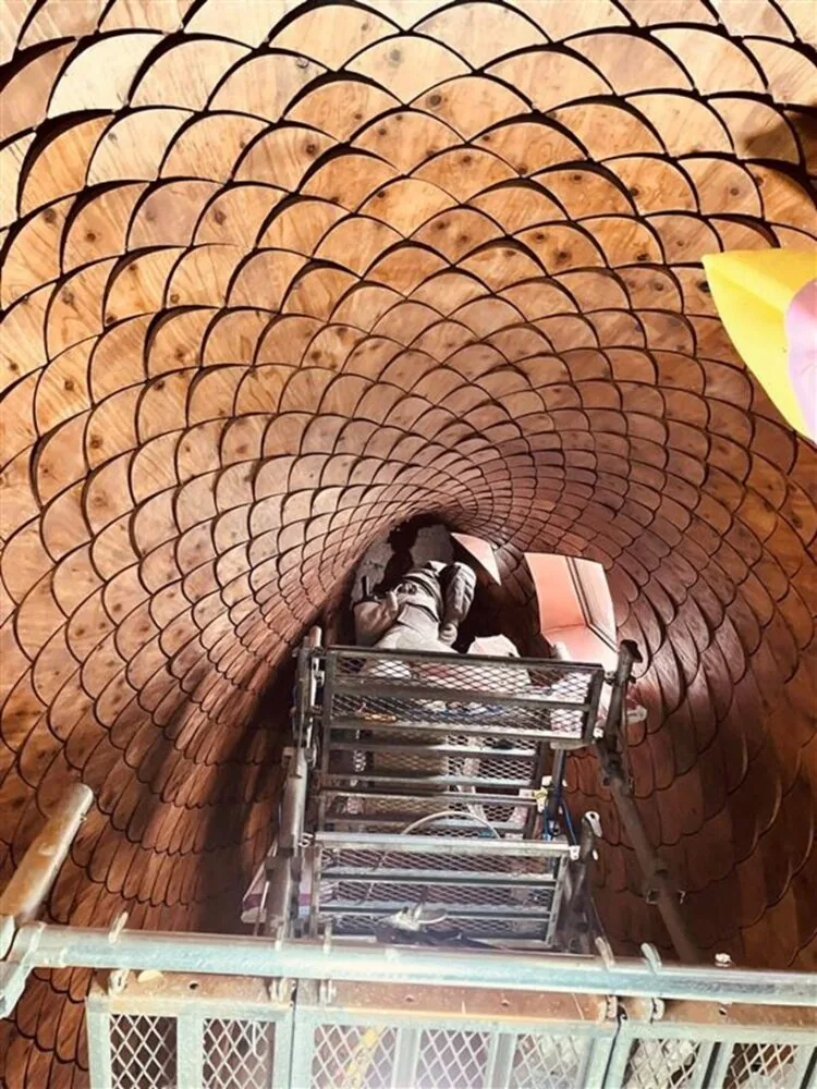Tokyo'da Bakır Kubbe: Mikro Dönüm Noktası Toplum Merkezi