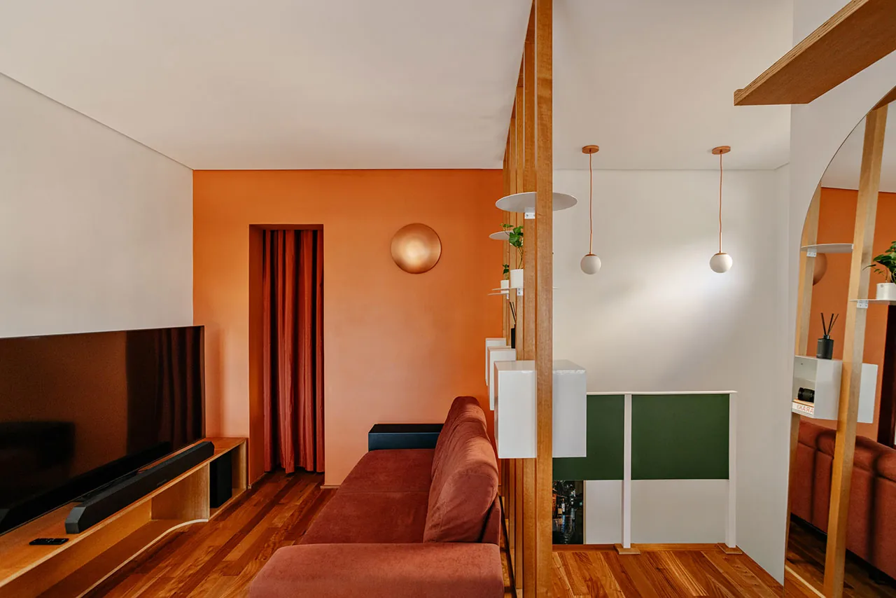 538 Metrekarede Akıllı Tasarım: Studio Papaya’dan Küçük Apartmana Büyük Dokunuş