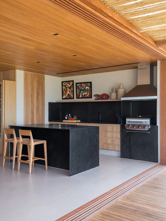 Acervo House: Kişisel Koleksiyonlar İçin Bir Sahil Evi