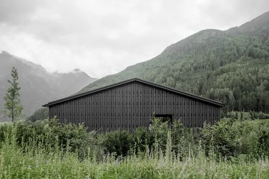 Amonti Chalets: Alpler’de Geleneksel ve Modernin Kusursuz Dansı
