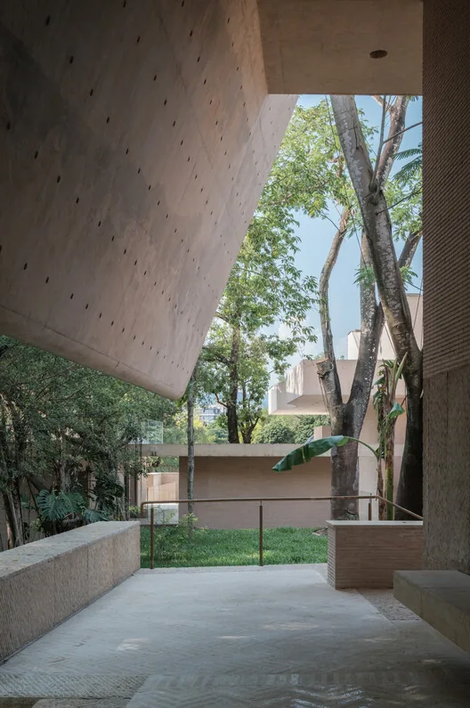 Aranya Sanat Merkezi: Ağaçlarla Dans Eden Guangzhou