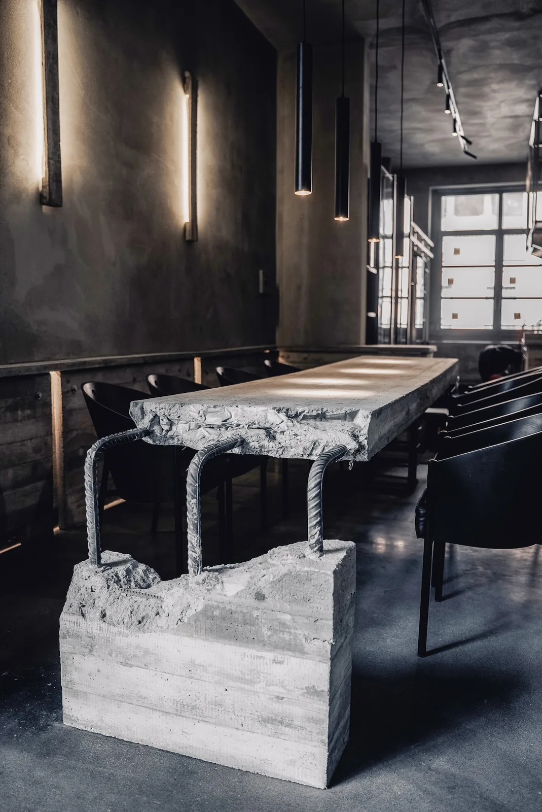 Brutalist Ev, Sanat Koleksiyoncusunun Tuvali Oluyor