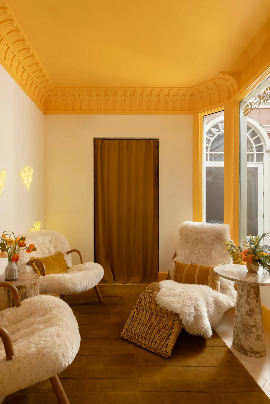 Bumble’ın Aspen’deki Dağ Evi: Sıcaklık ve Tasarımın Buluşması