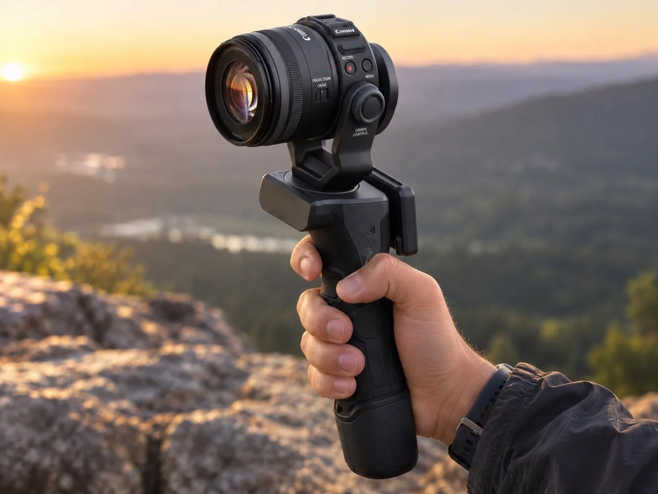 Canon’un En İddialı Vlog Kamerası Neden Hiç Üretilmedi? Patentin Gösterdikleri