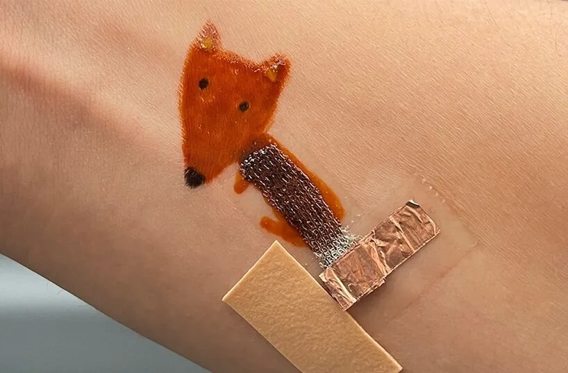 Deriye Boyanabilen Elektronik Dövmeler: Sağlık Takibi Artık Sanat