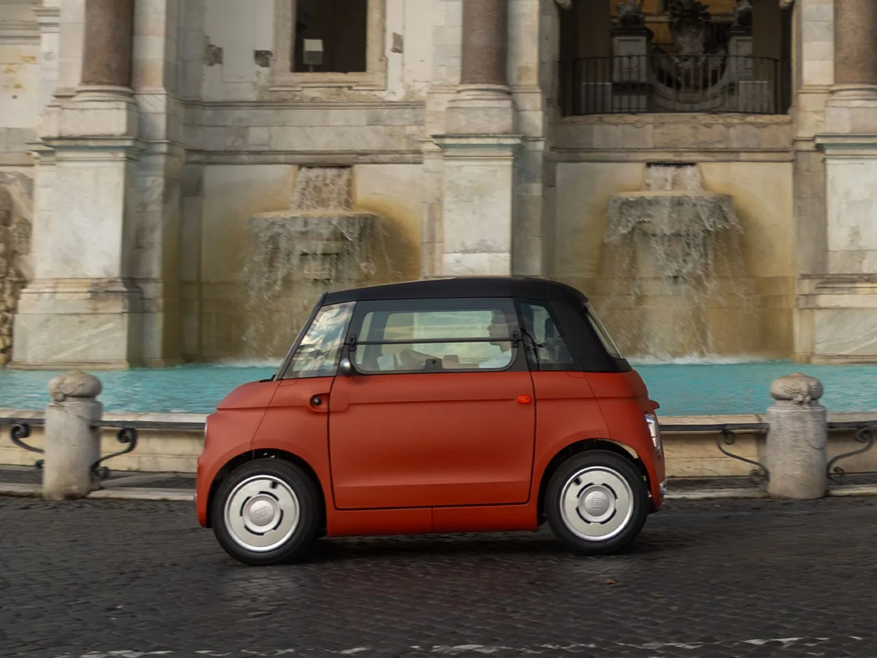 Fiat Multiplina: Elektrikli Efsane 4 Koltukla Geri Dönüyor