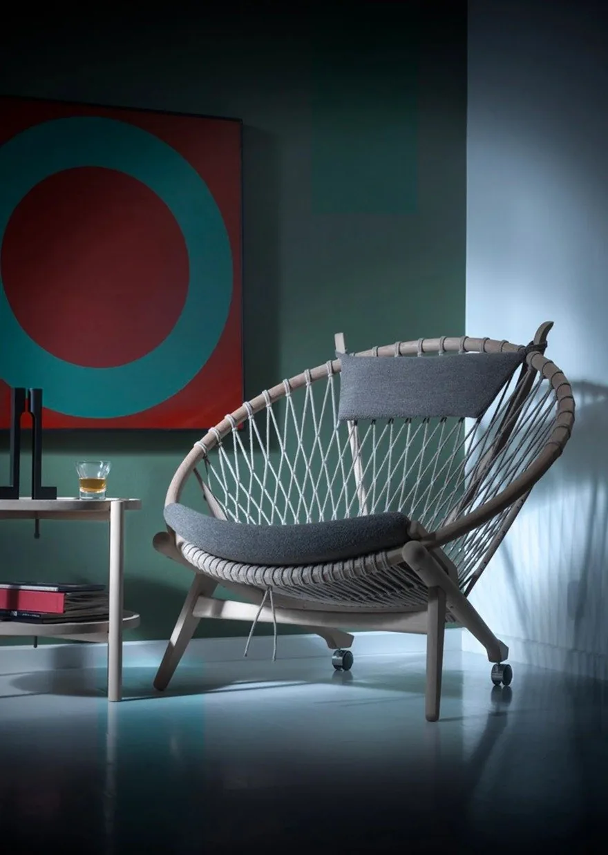 Hans Wegner'ın PP130 Circle Chair'i: Tasarımın Zamansız Dairesi