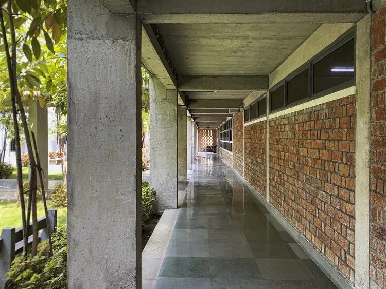 Hosteller ve Göçebe Hayatı: Paylaşımlı Mekanların Dönüştürücü Gücü