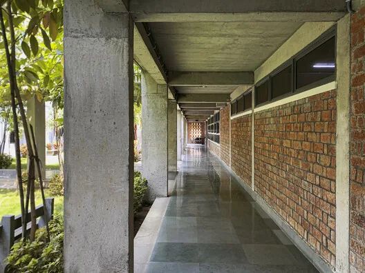 Hosteller ve Göçebe Hayatı: Paylaşımlı Mekanların Dönüştürücü Gücü