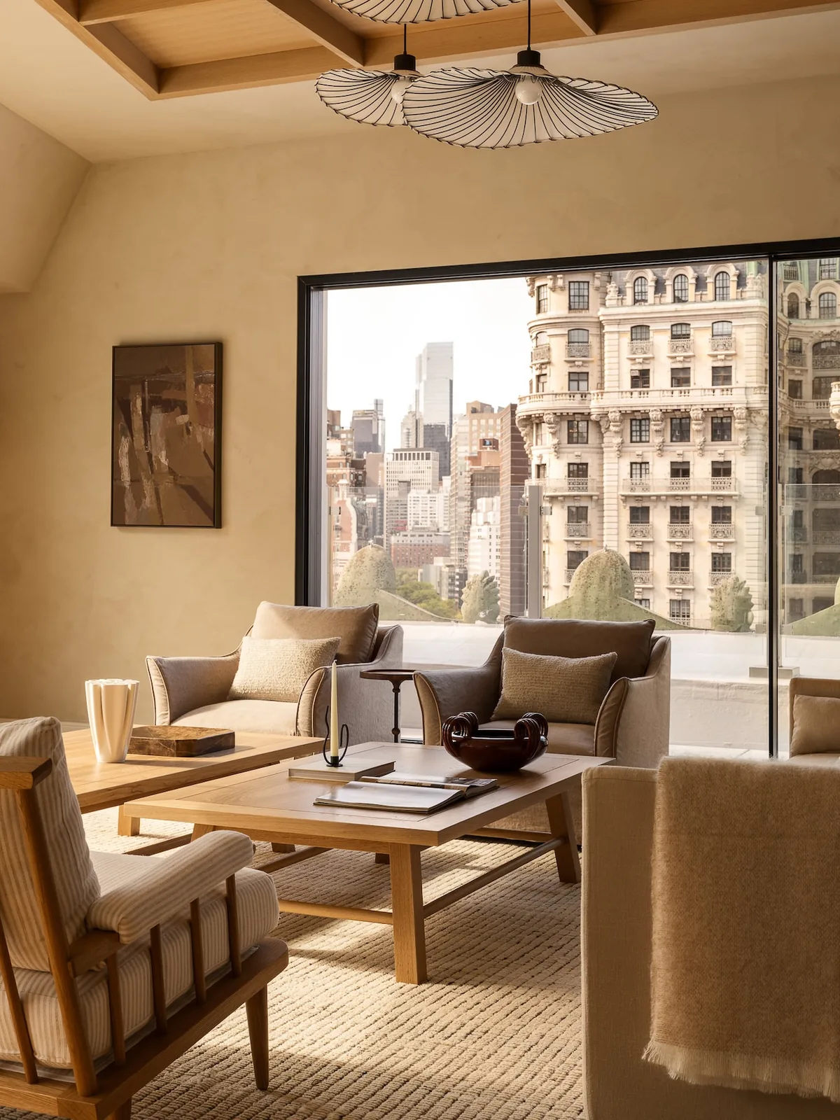 Vinçle Taşınan Mobilyalar: İki Penthouse Bir Ev Oldu