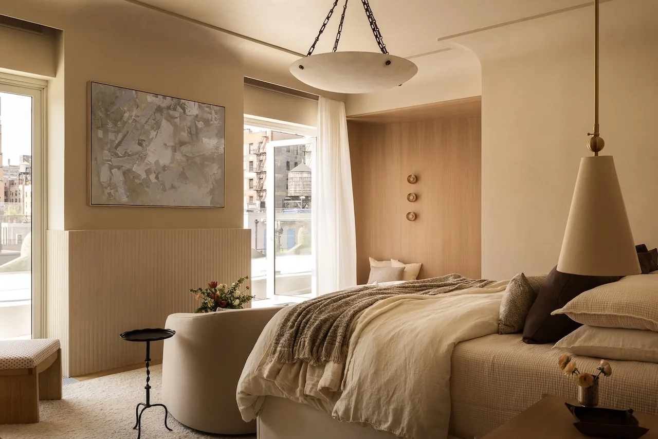 Vinçle Taşınan Mobilyalar: İki Penthouse Bir Ev Oldu