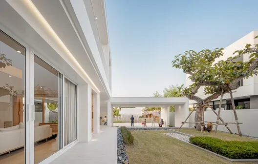 JNG House: BodinChapa Architects ile Sadelikte Derinlik