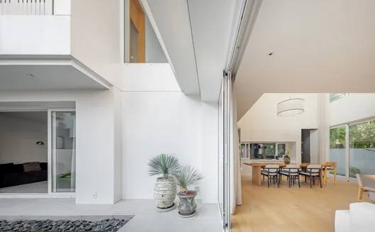 JNG House: BodinChapa Architects ile Sadelikte Derinlik