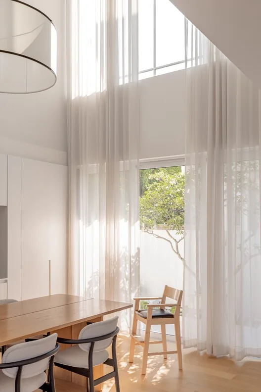 JNG House: BodinChapa Architects ile Sadelikte Derinlik