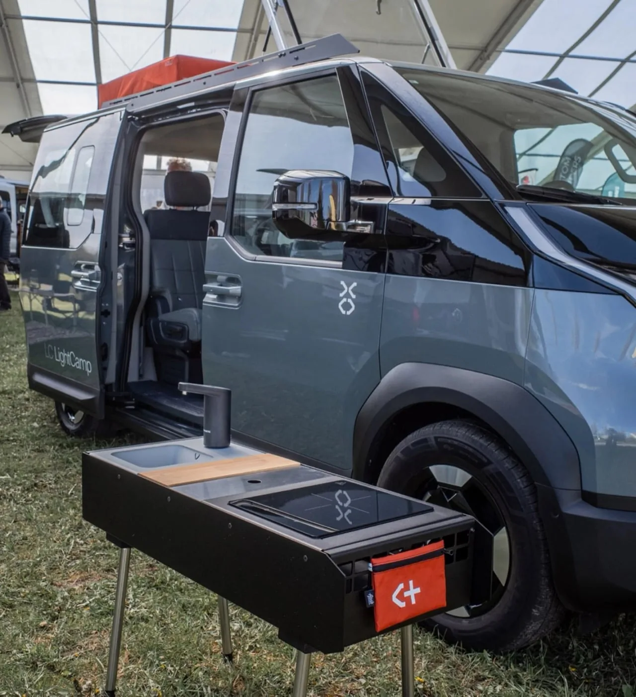 Kia PV5 İçin Modüler Kamp Seti: Hafta Sonu Sihri, Pazartesi Gerçeği