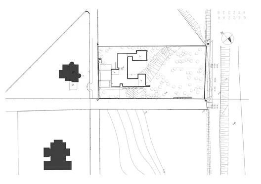 Doğayla Bütünleşen Minimalist Ev: BBB House