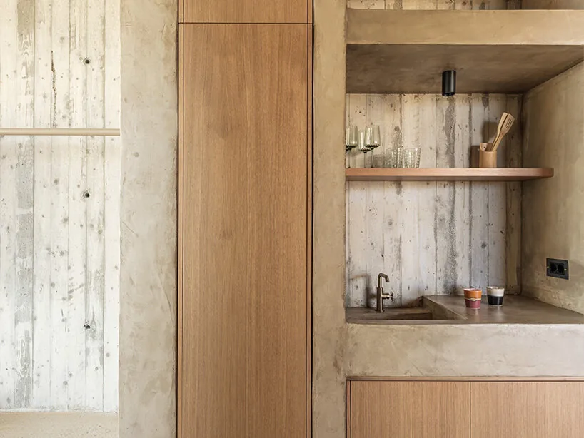Kayalıklara Gömülü İnziva: MOLD Architects'ten PERMA