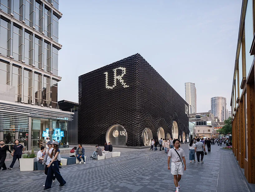 MVRDV’den Pekin’de Renk Değiştiren Kiremit Cephe: Urban Revivo