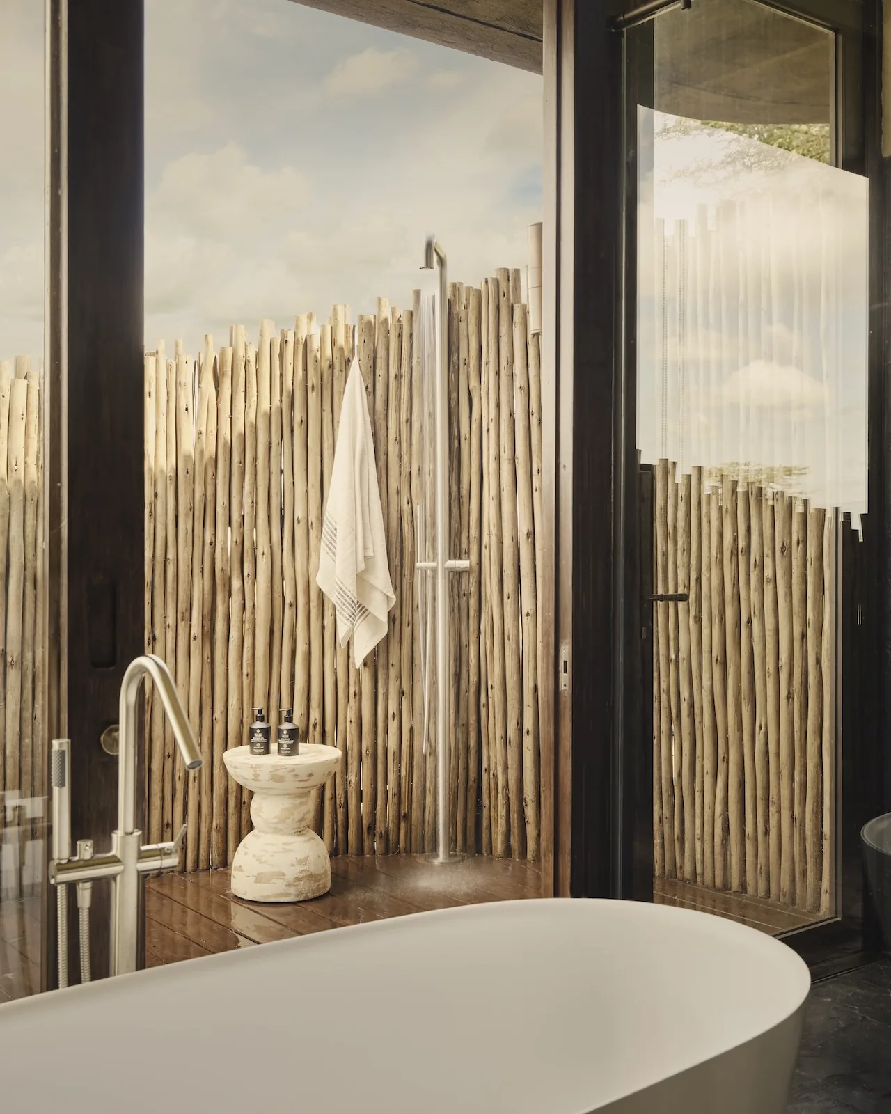 Safari Lüksüne Yerel Dokunuş: Kitirua Plains Lodge