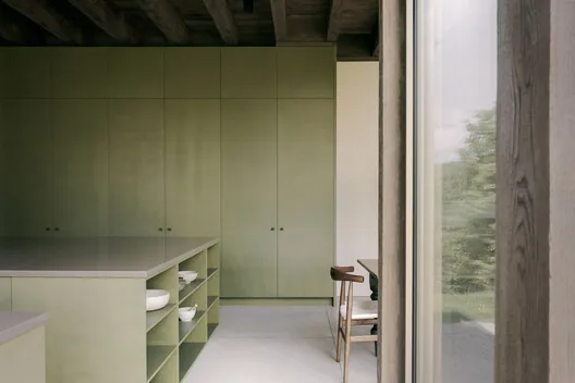 Atelier Carle'den SONO Evi: Manzarayla Dans Eden Beton ve Ahşap