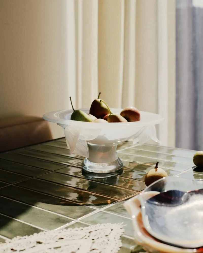 Sophie Lou Jacobsen: Kristal ve Camın Disko Aperitifi