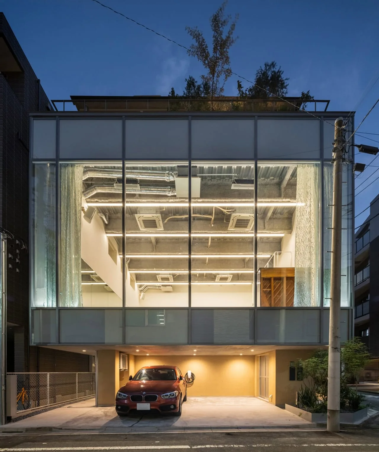 Tokyo Bale Evi: Şehir Seyirciye Dönüştüğünde