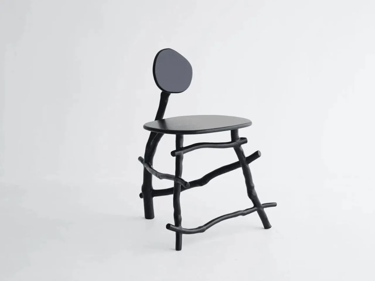Tokyo'nun Düşen Dallarından Mobilya: Uneri Koleksiyonu