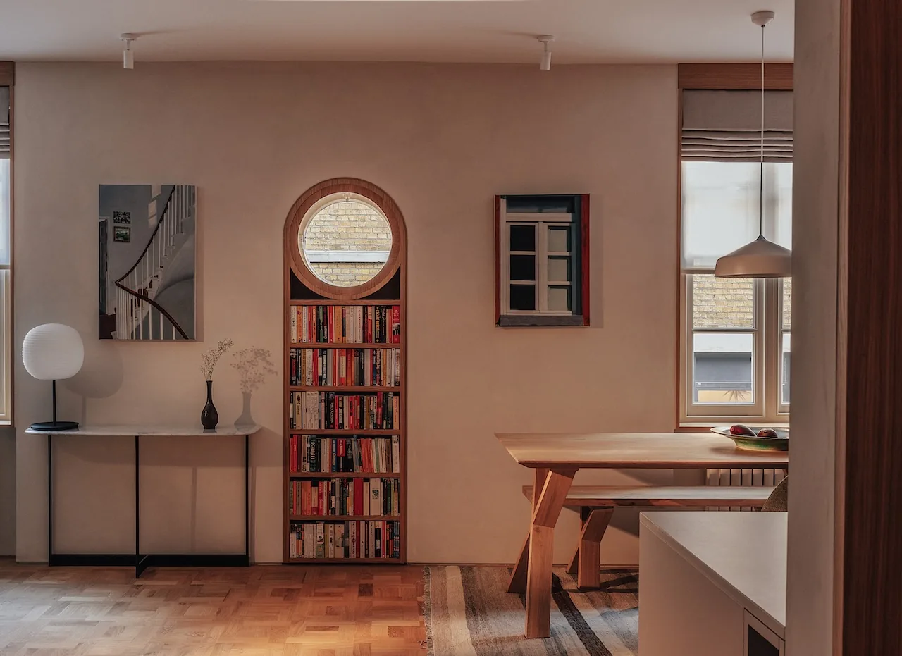 Gizli Mutfak, Sanat Dolu Galeri: Londra'da Bir Daire Dönüşümü