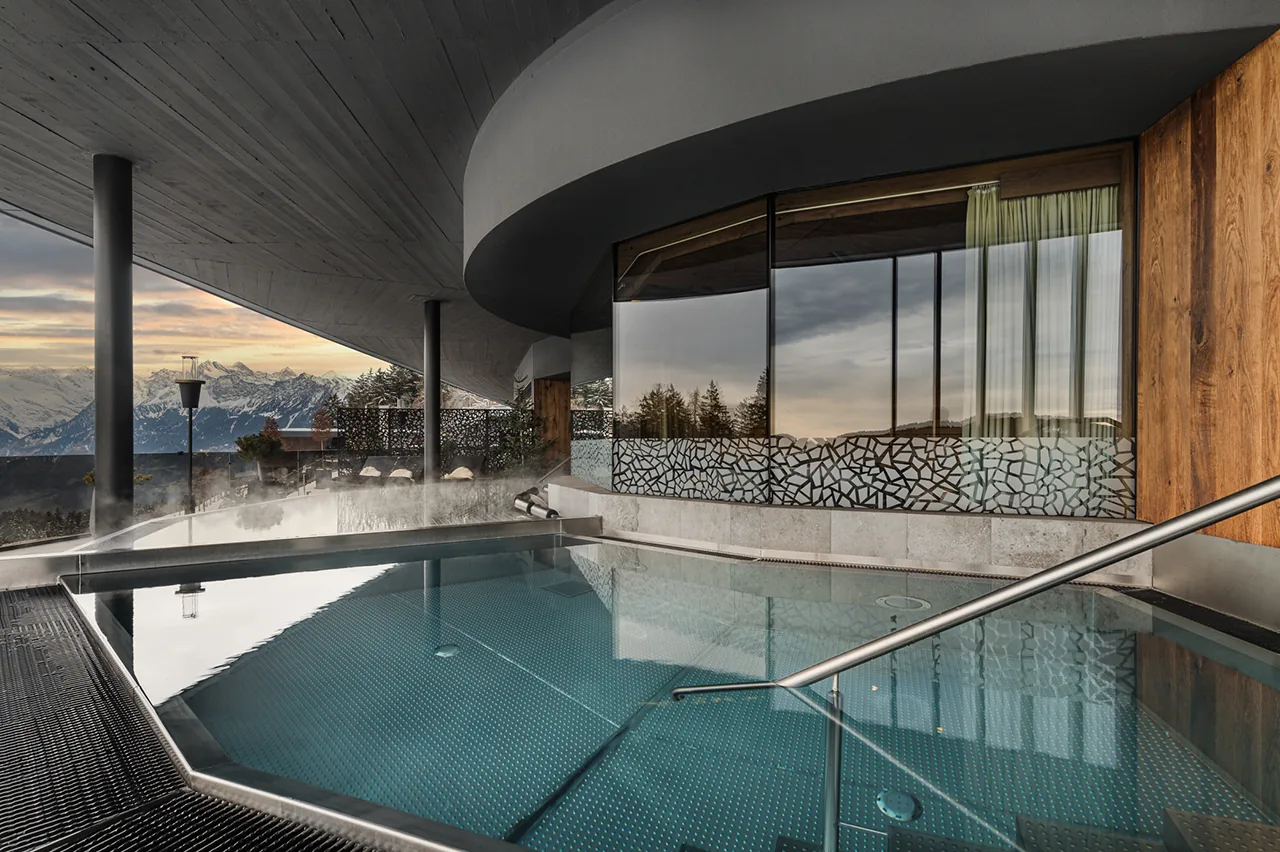 Chalet Mirabell: Güney Tirol'ün Çarpıcı Doğası Başrolde