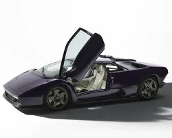Eccentrica V12 Roadster: Lamborghini Diablo'nun Tavanı Kesildi