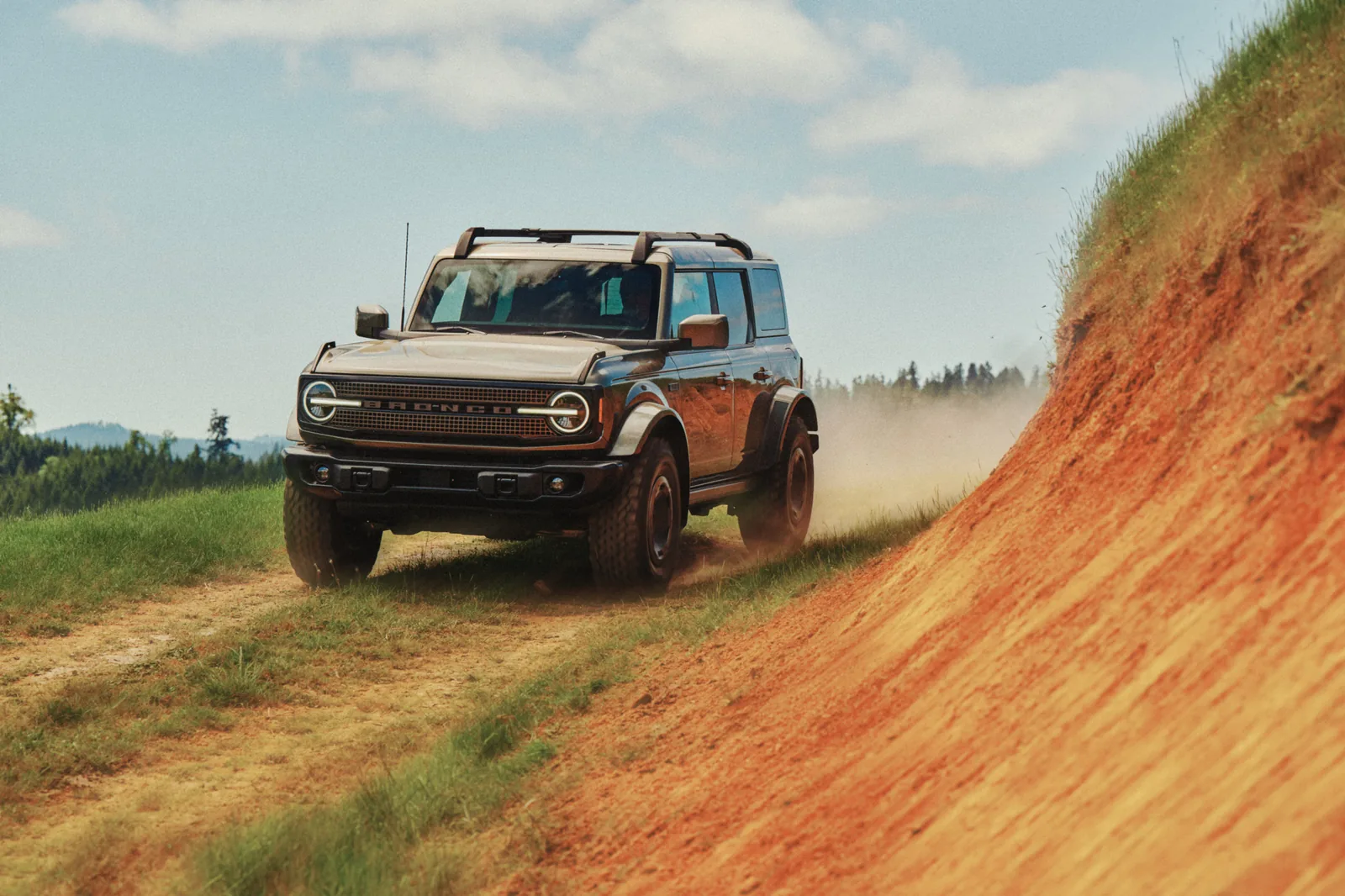 Kromdan Arınmış Lüks: Ford ve Filson Bronco'yu Yeniden Yorumluyor