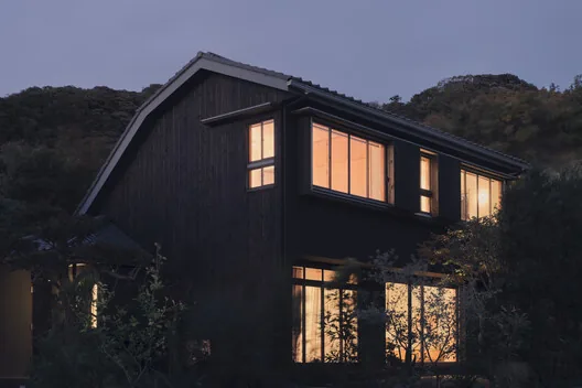 Green Sandwich House: 1970'lerin Evi Yıkılmadı, Yeniden Doğdu