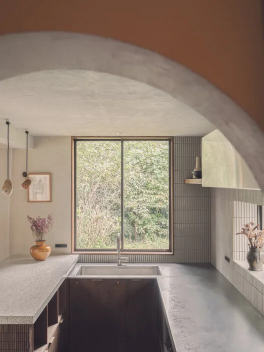 Green Sandwich House: 1970'lerin Evi Yıkılmadı, Yeniden Doğdu