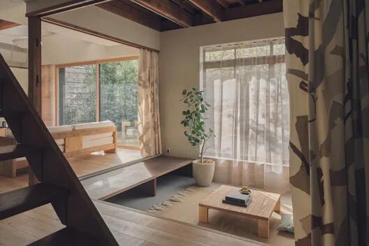 Green Sandwich House: 1970'lerin Evi Yıkılmadı, Yeniden Doğdu